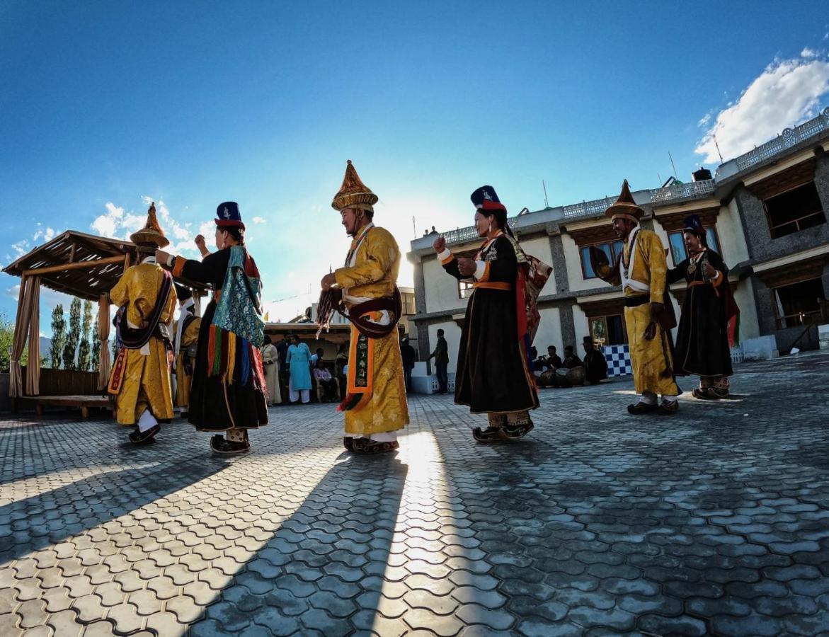 Cho Palace Лех Екстериор снимка